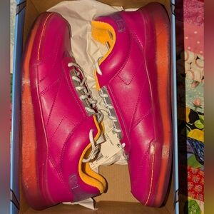 #Brandnew #limitededition Reebok Jetson x Flintstone crimson red, yellow 10.5